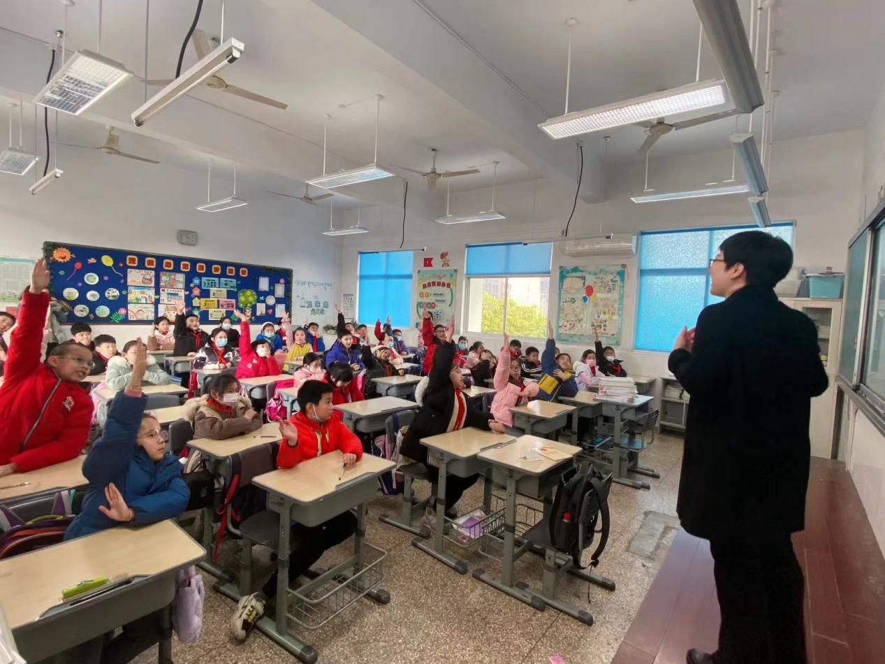 法治护航成长，对校园欺凌说“不”